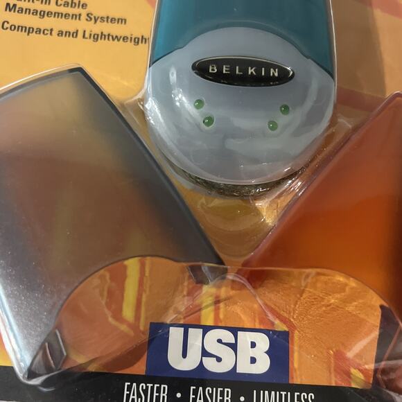 Belkin Pocket Hub USB Connector Up to 4 Devices Portable Builtin Cable Year 2001 - Picture 9 of 13